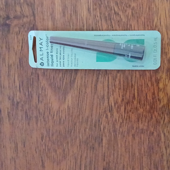 Liquid eyeliner - Picture 1 of 6